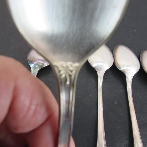 Reed & Barton Pompeian Greek Key & Scrollwork Design Teaspoons Lot of 5 Vntg - Picture 6 of 8